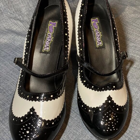 FUNTASMA Pleaser Brogue White Black Flapper Heels Shoes 10 - Picture 1 of 3
